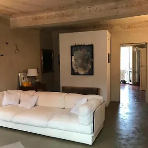 Appartamento Casa Luminosa Con Giardino In Centro Storico, Reggio nell'Emilia